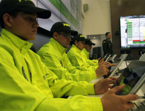 Colombia’s National Police coordinate prevention programs in the fight against cybercrime that is affecting an increasing number of Colombians. (César Mariño García/Caudal Images for Infosurhoy.com) 